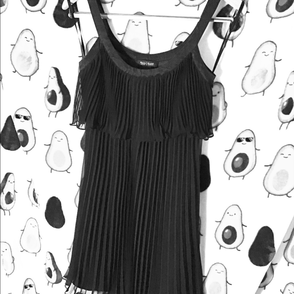 WHBM NWOT pleated mini strapless dress